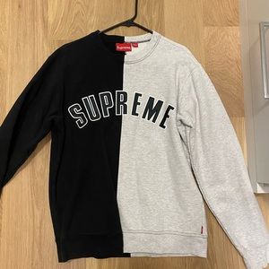 SPLIT CREWNECK SWEATSHIRT
"FW 18" size medium